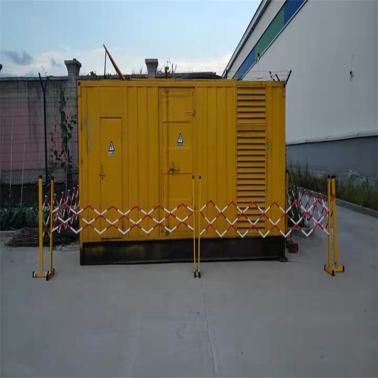 岑巩发电机组油箱盖上留出小气孔有什么用？