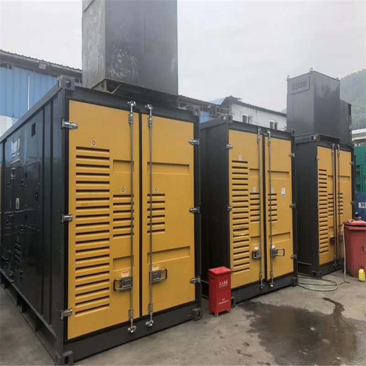 岑巩温度变化对不同类型欠压保护装置的可靠性影响有何差异？