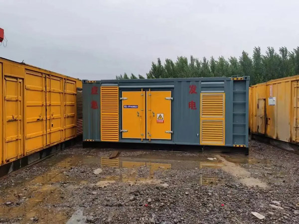 岑巩柴油发电机如何判断干式空气滤清器是否需要更换？